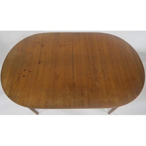 126 - A DANISH STYLE MID CENTURY EXTENDING TEAK DINING TABLE