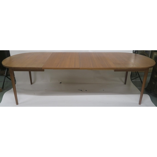 126 - A DANISH STYLE MID CENTURY EXTENDING TEAK DINING TABLE