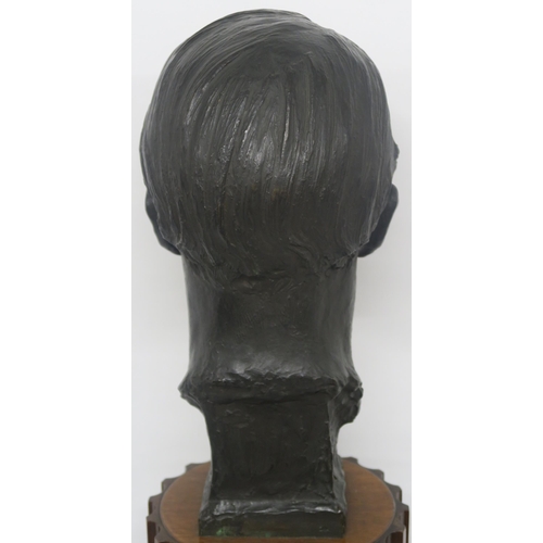 8 - CHARLES JAMES PIBWORTH (1878-1958) - A BRONZE BUST OF A MAN