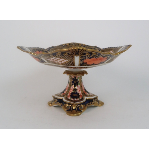 289 - A ROYAL CROWN DERBY TAZZA