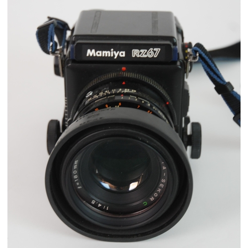 373 - A MAMIYA RZ67 CAMERA