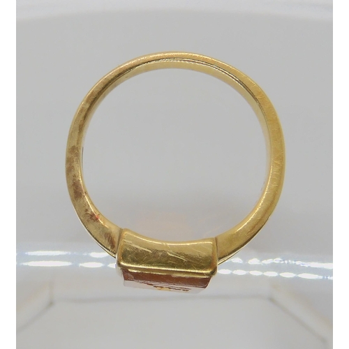 536 - A 15CT GOLD INTAGLIO RING