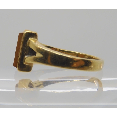 536 - A 15CT GOLD INTAGLIO RING