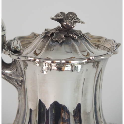 702 - A WILLIAM IV SILVER COFFEE POT BY EDWARD BARNARD  EDWARD BARNARD JR  JOHN AND WILLIAM BARNARD