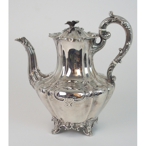 702 - A WILLIAM IV SILVER COFFEE POT BY EDWARD BARNARD  EDWARD BARNARD JR  JOHN AND WILLIAM BARNARD