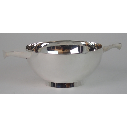 712 - A LARGE SILVER QUAICH BOWL