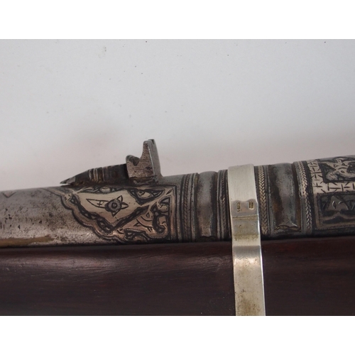 809 - AN INDO PERSIAN 19TH CENTURY FLINTLOCK JEZZAIL