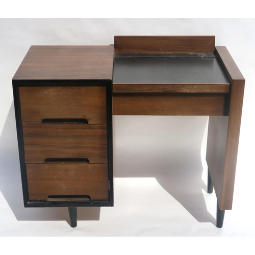 105 - A JOHN AND SILVIA REID FOR STAG C RANGE WALNUT MID CENTURY DRESSING TABLE