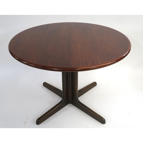 110 - A NIELS OTTO MOLLER FOR GUDME MOBELFABRIK ROSEWOOD EXTENDING DINING TABLE