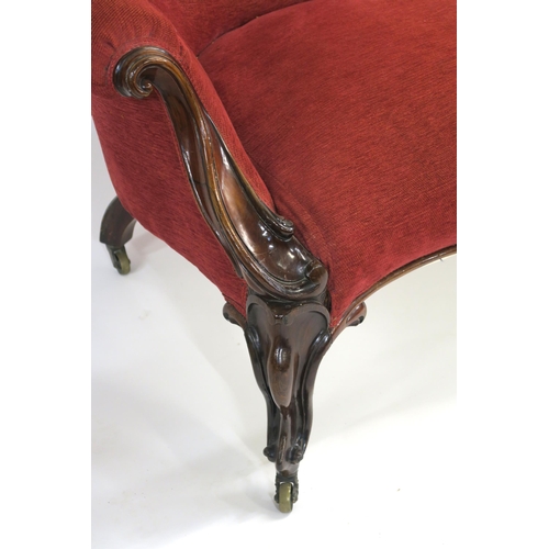 45 - A VICTORIAN ROSEWOOD BUTTON BACK SCROLL SETTEE