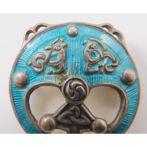 492 - A SILVER AND ENAMEL ALEXANDER RITCHIE BROOCH