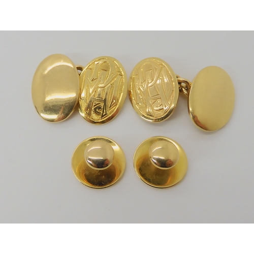 494 - A SET OF 18CT GOLD MONOGRAMMED CUFFLINKS