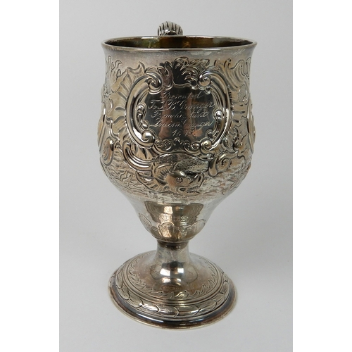 694 - AN 18TH CENTURY IRISH SILVER WINE CUP