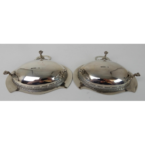 714 - A PAIR OF KIDNEY BOWL SHAPED BON BON DISHES