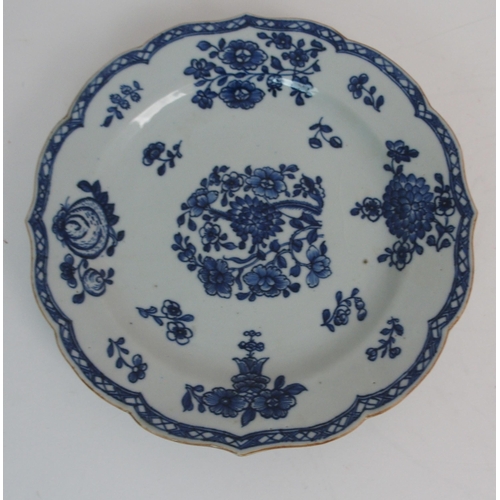 195 - FIVE CHINESE EXPORT PLATES