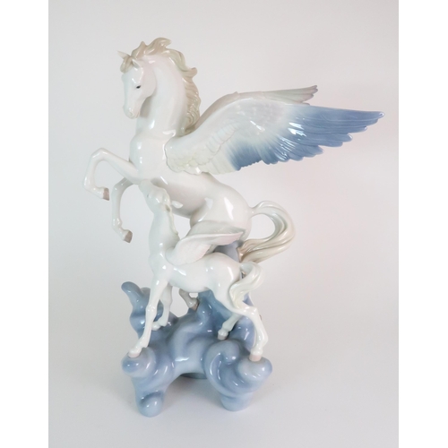 270 - A LARGE LLADRO MODEL OF PEGASUS AND FOAL