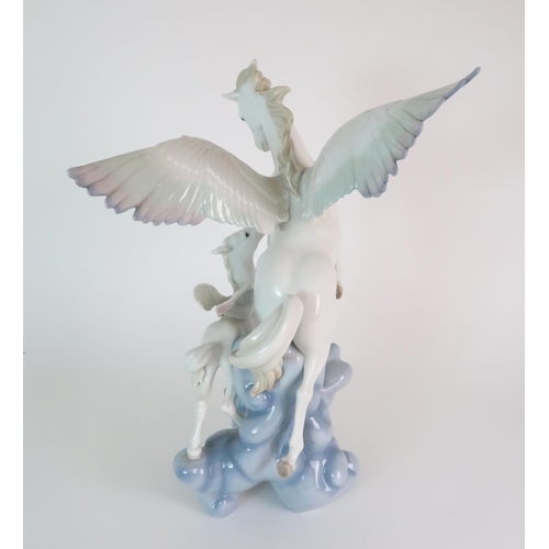 270 - A LARGE LLADRO MODEL OF PEGASUS AND FOAL