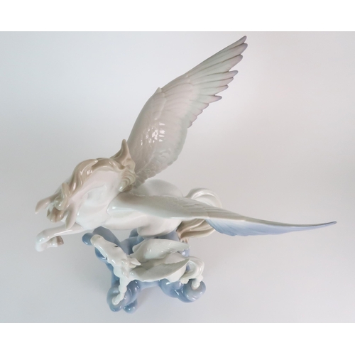 270 - A LARGE LLADRO MODEL OF PEGASUS AND FOAL