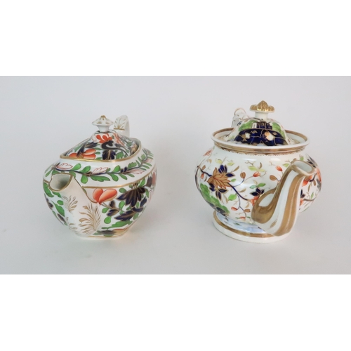 316 - ASSORTED ANTIQUE IMARI PATTERN TEA AND COFFEEWARES