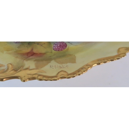 322 - A ROYAL WORCESTER TAZZA