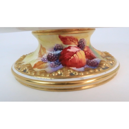 322 - A ROYAL WORCESTER TAZZA