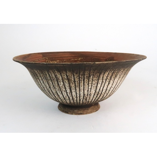 346 - WAISTEL COOPER (1921-2003) A STONEWARE FOOTED BOWL