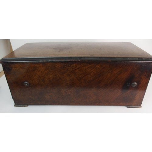 433 - A CONTINENTAL ROSEWOOD AND INLAID MUSIC BOX