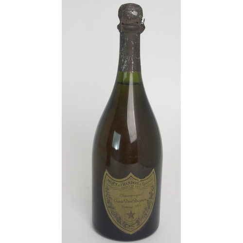 499 - A BOTTLE OF MOET & CHANDON DOM PERIGNON  1971