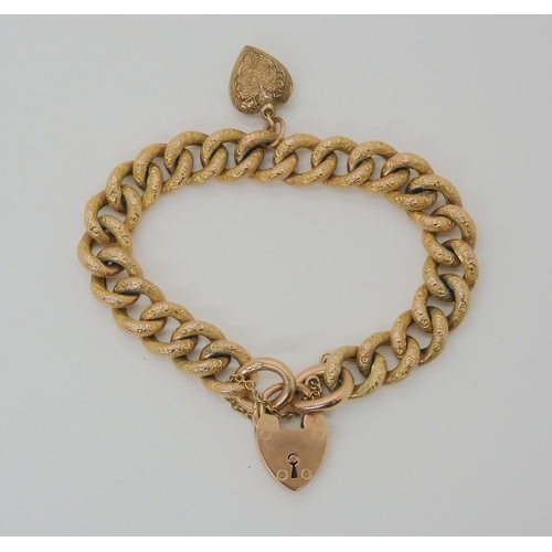 584 - A 9CT GOLD VINTAGE CURB CHAIN BRACELET