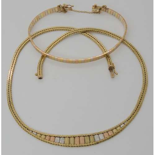 601 - A 9CT THREE COLOUR GOLD NECKLACE AND BRACELET