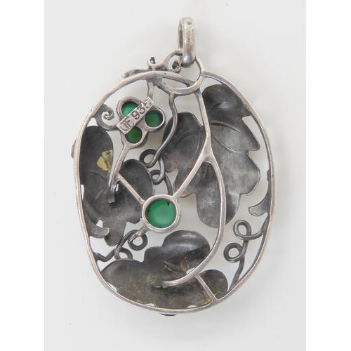 641 - A THEODORE FAHRNER ART NOUVEAU PENDANT