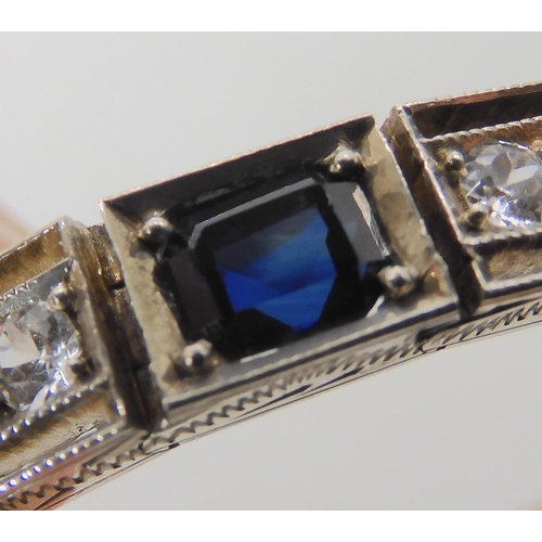 657 - A BLUE AND WHITE SAPPHIRE BRACELET