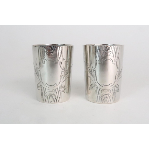 724 - A VICTORIAN SILVER STIRRUP CUP