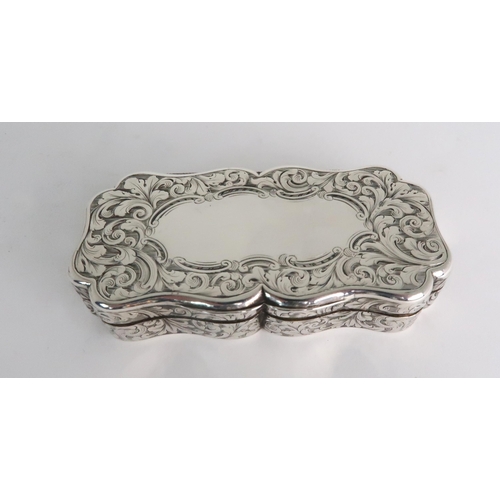 726 - A VICTORIAN SILVER SNUFF BOX