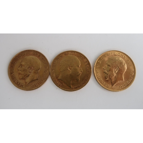 751 - THREE GOLD HALF SOVEREIGNS