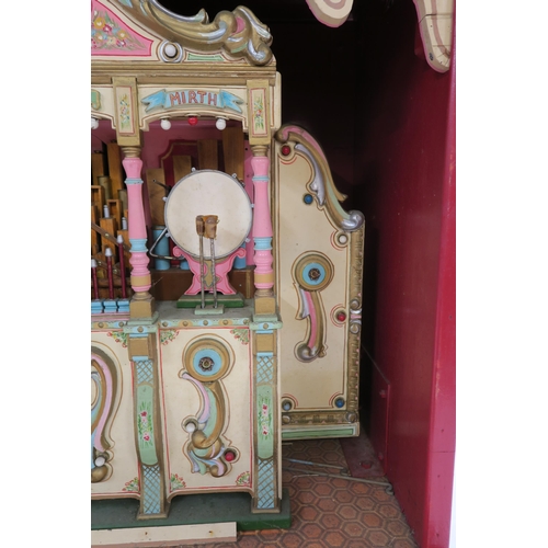 370 - A 2OTH CENTURY FAIRGROUND ORGAN