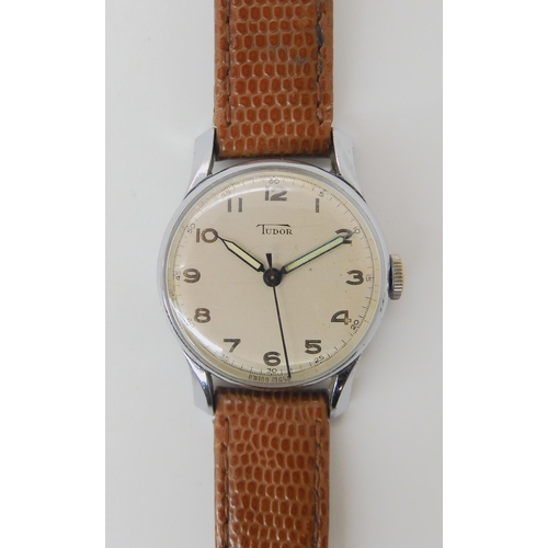 689 - A STAINLESS STEEL VINTAGE TUDOR WRISTWATCH