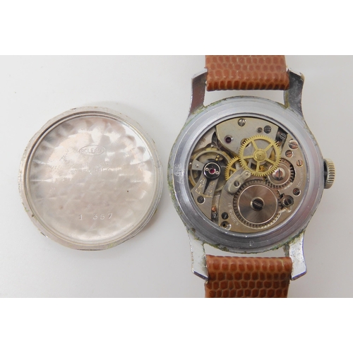 689 - A STAINLESS STEEL VINTAGE TUDOR WRISTWATCH