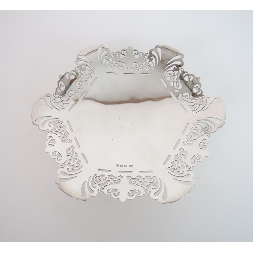 748 - A PAIR OF SILVER PEDESTAL CAKESTANDS