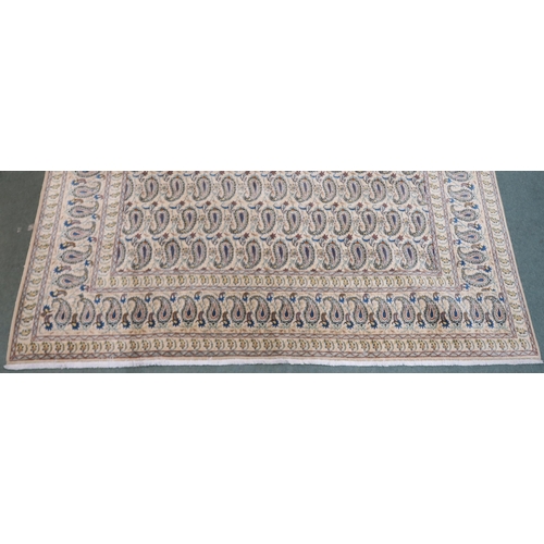 106 - A CREAM GROUND FINE KESHAN RUG