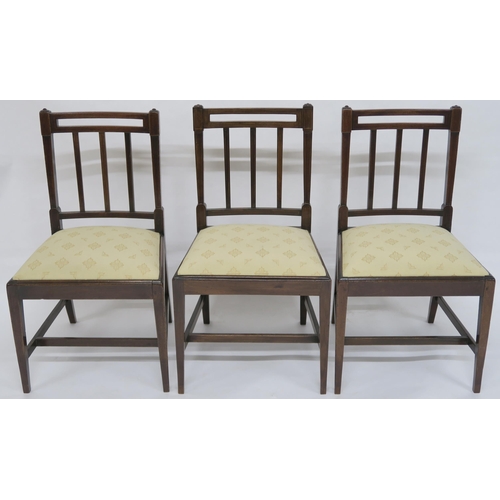 68 - A SET OF SIX HEPPLEWHITE STYLE MAHOGANY DINING CHAIRS