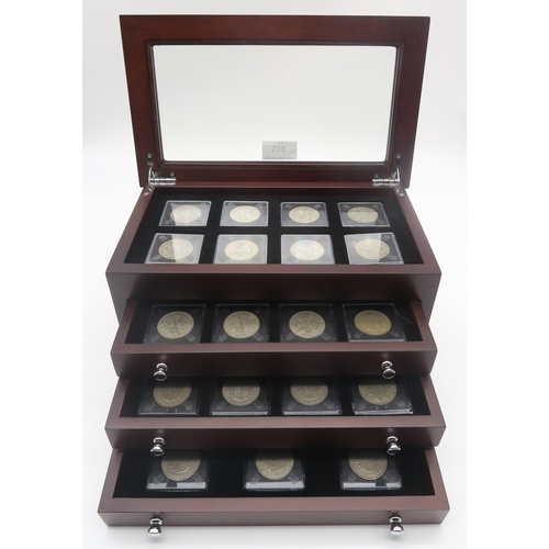 538 - A lot to include The Last of the Half Crowns cabinet set, The Brilliant Uncirculated Pure Silver Coi... 