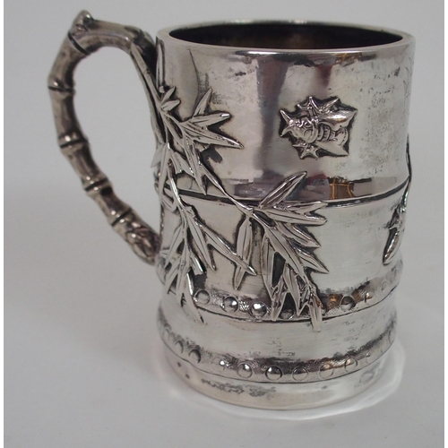 204 - A CHINESE SILVER FAUX BAMBOO MUG