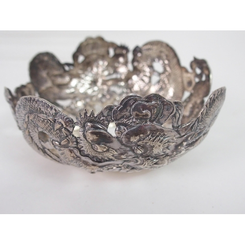 209 - A SET OF SIX CHINESE SILVER FINGER BOWLS