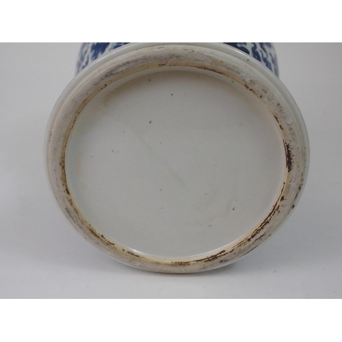 212 - A CHINESE BLUE AND WHITE BALUSTER VASE