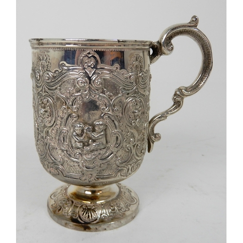 283 - A SILVER TANKARD