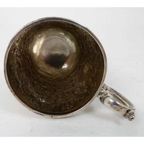 283 - A SILVER TANKARD