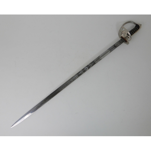 320 - A MID 20TH CENTURY EGYPTIAN ARMY OFFICER'S SWORD