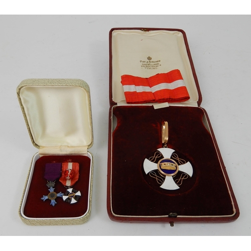 322 - AN ITALIAN ORDER OF THE CROWN KNIGHT'S CROSS