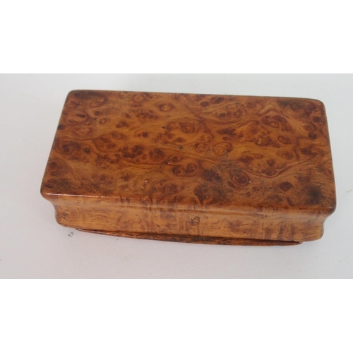 361 - A SYCAMORE SPECIMEN WOOD SNUFF BOX